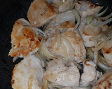 Foto del paso 5 de la receta: Pollo teriyaki sobre judías