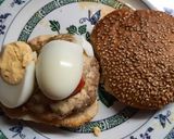 A picture of step 19 of Homemade Beef Burgers.
