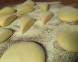 Foto langkah ke 1 dari resep Donat pizza.