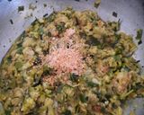 A picture of step 4 of Brinjal bharit (Maharashtrian thali).