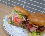 Foto del paso 9 de la receta: Hamburguesa de carne y queso brie y hamburguesa de bacon, jamón serrano y Frankfurt