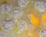 Une image de l'étape 2 de Tajine des olives vertes aux boulettes de viande hachée.