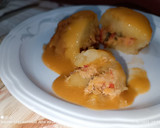 Foto del paso 6 de la receta: Bomba de patata rellena, con suquet de langostinos