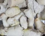 A picture of step 2 of Spicy calocasia dish.