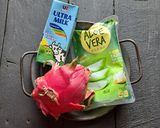 Foto langkah ke 1 dari resep Es Susu Buah Naga Aloevera.