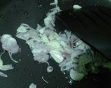 Foto langkah ke 2 dari resep Dadar Telur Cah Tauge.
