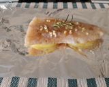 Foto do passo 2 de Filé de Pescada Amarela ao forno na cama de cebola e batata