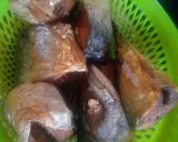 A picture of step 1 of Peppered fish.