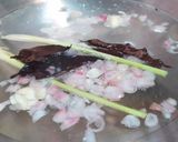 Foto langkah ke 1 dari resep Kerang Dara Saus Padang.