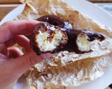 Foto del paso 8 de la receta Donuts clásicos rellenos de crema y cobertura de chocolate
