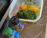 Foto del passaggio 1 della ricetta Polpette di spinaci 😋