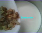 A picture of step 3 of Ginger panna-cotta.