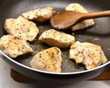 Tejszínes-zöldséges csirke recept fázis 1 fotója