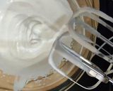 A picture of step 3 of Lemon Cheese cake.