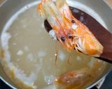 Foto langkah ke 2 dari resep Sop Gambas Kuah Kaldu Udang.