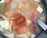 รูปขั้นตอนการทำที่ 5 ของ (คลีน)ต้มยำหมูสันใน น้ำใส