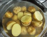 A picture of step 3 of Sindhi Aloo Tuk.