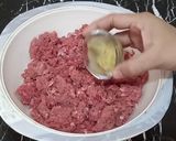 A picture of step 1 of Fry Mince (Bhuna Qeema).
