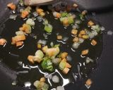 A picture of step 1 of Bucatini con ragú di salsiccia e funghi.