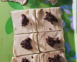 Foto langkah ke 2 dari resep Puff Pastry Coklat Mudah.