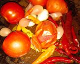 Foto langkah ke 2 dari resep Tumis Cumi Asin Pedas.