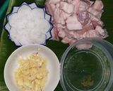 รูปขั้นตอนการทำที่ 1 ของ หมูคั่วเกลือ