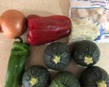 Foto del paso 1 de la receta Calabacines rellenos de bacalao y verduras
