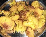 फूलगोभी आलू की सब्जी(full gobhi aloo ki sabji recipe in hindi) रेसिपी चरण 1 फोटो