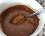 Foto del paso 3 de la receta: "Mug cake" (torta en taza) de chocolate con ❤ de dulce de leche