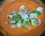 A picture of step 9 of Onion Capsicum Masala.