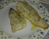 Foto del paso 5 de la receta: Merluza al horno con salsa verde🐟