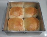 Foto langkah ke 8 dari resep Roti Sobek.