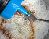 Foto langkah ke 2 dari resep Bihun Goreng Bakso Ikan.