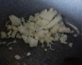 A picture of step 1 of Mujadara Rice.