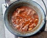 Pacalpörkölt körömmel és csülökkel recept fázis 4 fotója