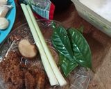 Foto langkah ke 1 dari resep Semur Telur Tahu Tempe.