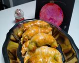 A picture of step 7 of Goat Cheese, Pesto, and Prosciutto Croissants.