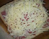 Foto langkah ke 1 dari resep Grilled Cheese Sandwich.