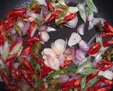 Foto langkah ke 3 dari resep Gurame Goreng Sambal Bawang.