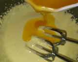 Foto del paso 3 de la receta: Bizcochuelo de Naranja Esponjoso