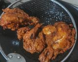 Foto langkah ke 2 dari resep Ayam Goreng Kandar #584.