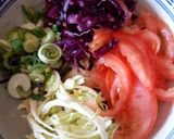 Une image de l'étape 2 de Salade bowl de choux, porridge et crevettes.