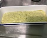 Une image de l'étape 8 de Cake aux pistaches et mascarpone.
