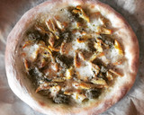 Foto del paso 12 de la receta: Pizza de pollo, burrata y salsa pesto