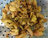 Foto langkah ke 5 dari resep 77. SAMBAL GORENG KULIT AYAM KRISPI PEDAS MANIS.