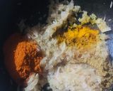 A picture of step 3 of Prawn Roast / Eraal Varuval.