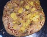 आलूचे पराठे (alooche parathe recipe in marathi) रेसिपी स्टेप 2 फोटो 