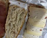 Foto del paso 3 de la receta: Bocadillo de lomo, queso y tomate