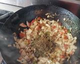 Foto del paso 1 de la receta: Pollo al wok con arroz azafranado 😋