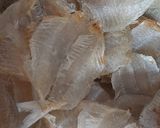 Foto langkah ke 1 dari resep Ikan Asin Crispy.